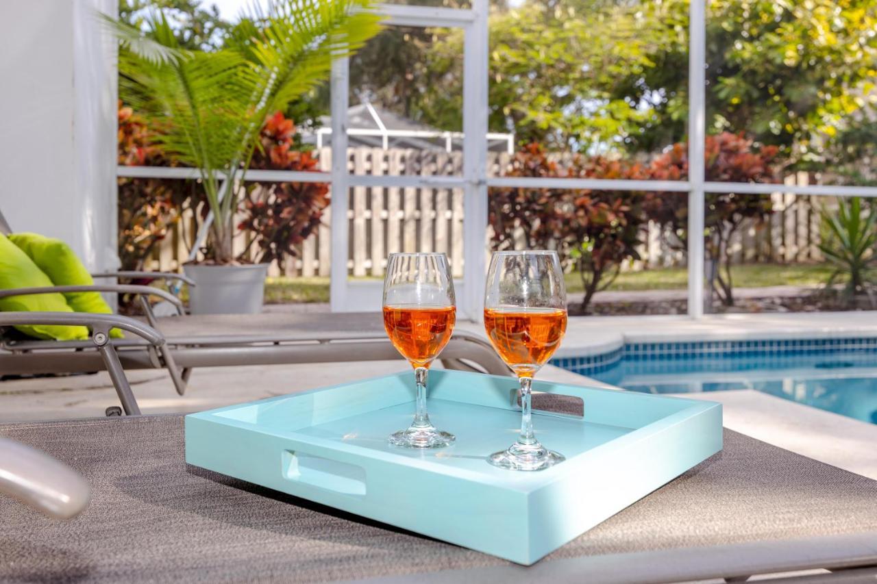 Palm Harbor Paradise - Lovely Home With Pool & Hot Tub Kültér fotó