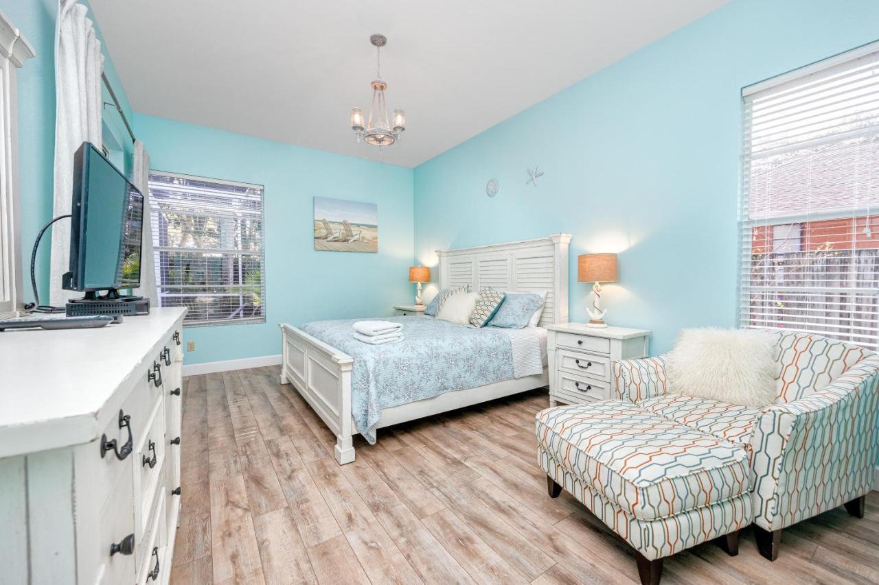 Palm Harbor Paradise - Lovely Home With Pool & Hot Tub Kültér fotó